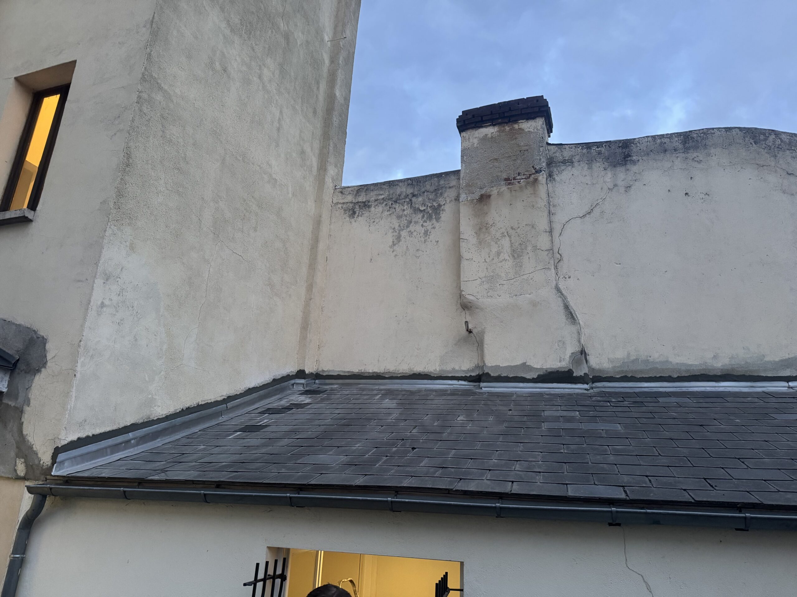 bande à solin terminée - posée - reprise étanchéité sur mur mitoyen